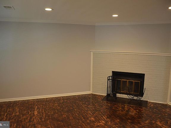 4th image of 714 Wilkes St