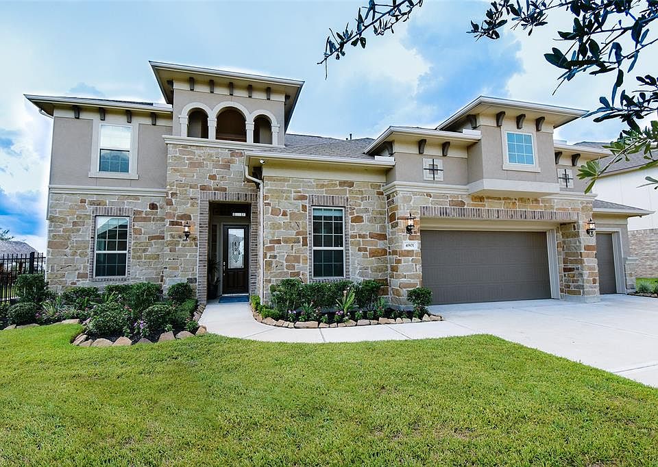 1st image of 4901 Isla Canela Ln
