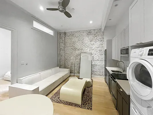 Rented by Compass | media 13