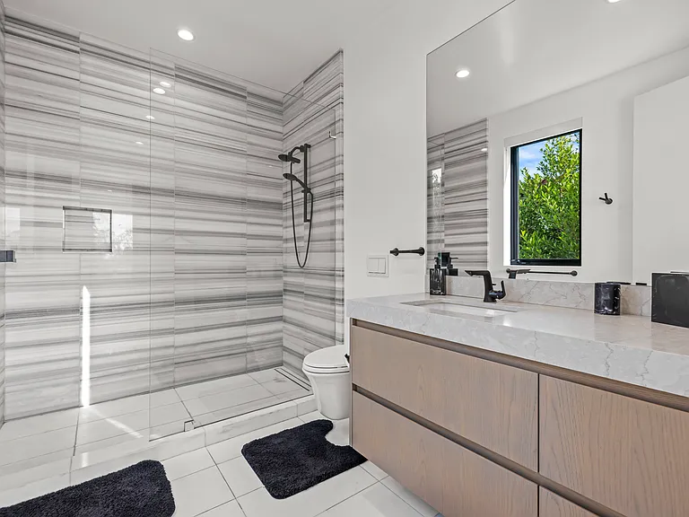 12125 W Sunset Blvd — Photo 32