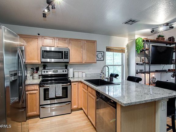 5th image of 34714 N 30th Dr