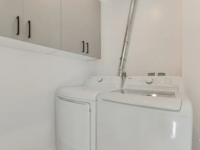 Washer & Dryer