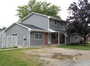 100 Rose St, Spring Valley, IL 61362