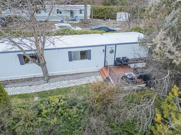 404 NW Park West Dr, Pullman, WA 99163