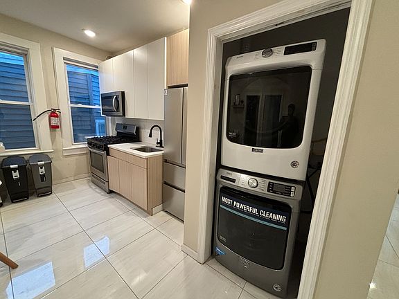 Laundry included