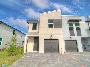 3521 Joshua Tree St, Palm Springs, FL 33461