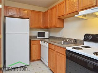 2406 Chiswick Dr APT 2, Champaign, IL 61820