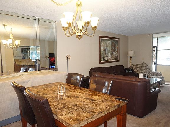 4th image of 410 NW 68th Avenue #111