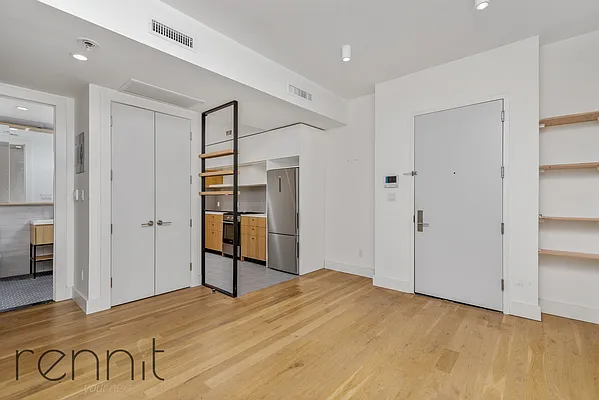 Rented by Rennit Inc. | media 11