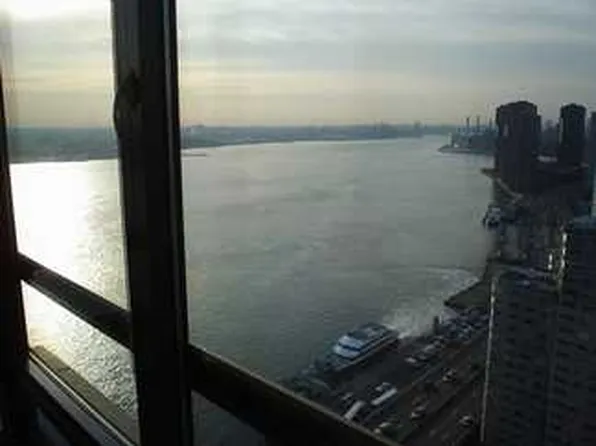 630 First Avenue image 1 of 2