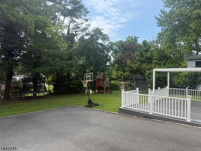 78 Mounthaven Dr — Photo 19