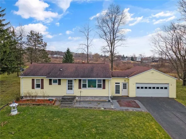 3 Asbury Dr, Ithaca, NY 14850