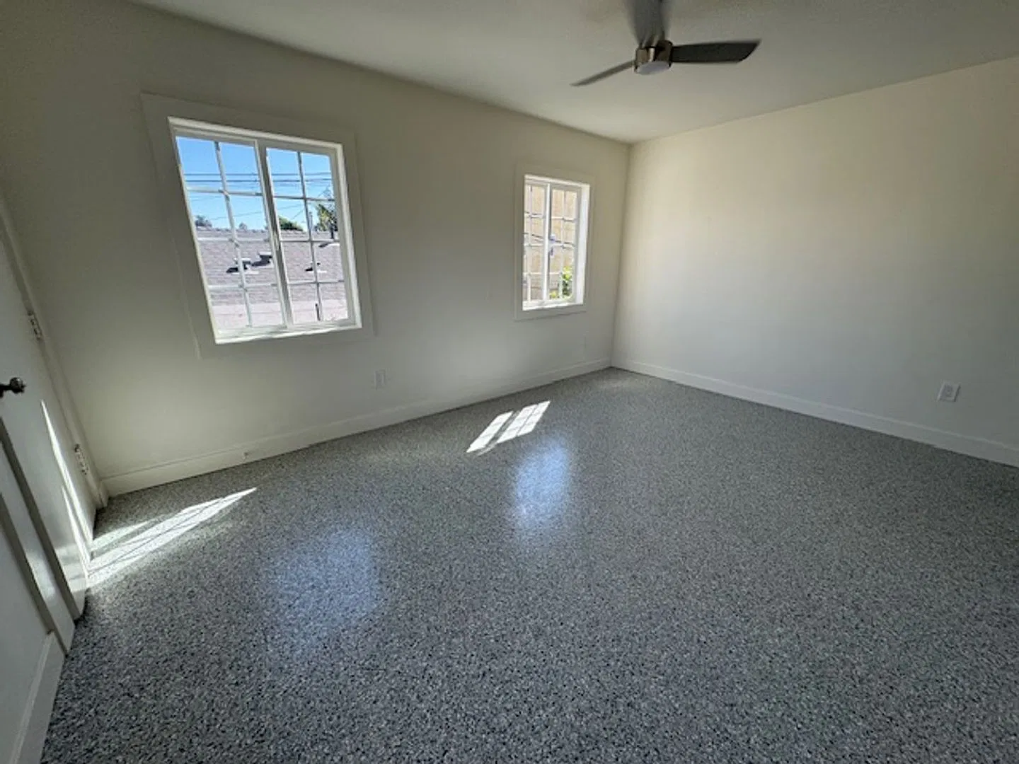 733 Cerritos Avenue — Photo 4