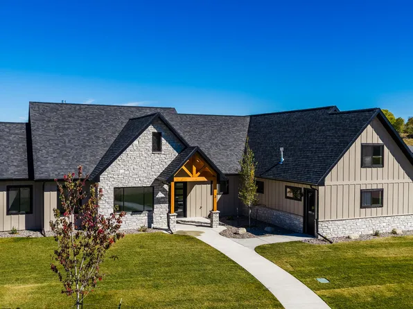 3 Dundee Cv, Sheridan, WY 82801