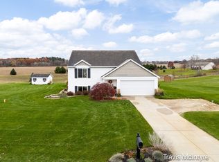 850 Cosby Way Dr NW, Sparta, MI 49345
