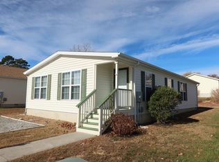 4 Dogwood Ln, Mays Landing, NJ 08330