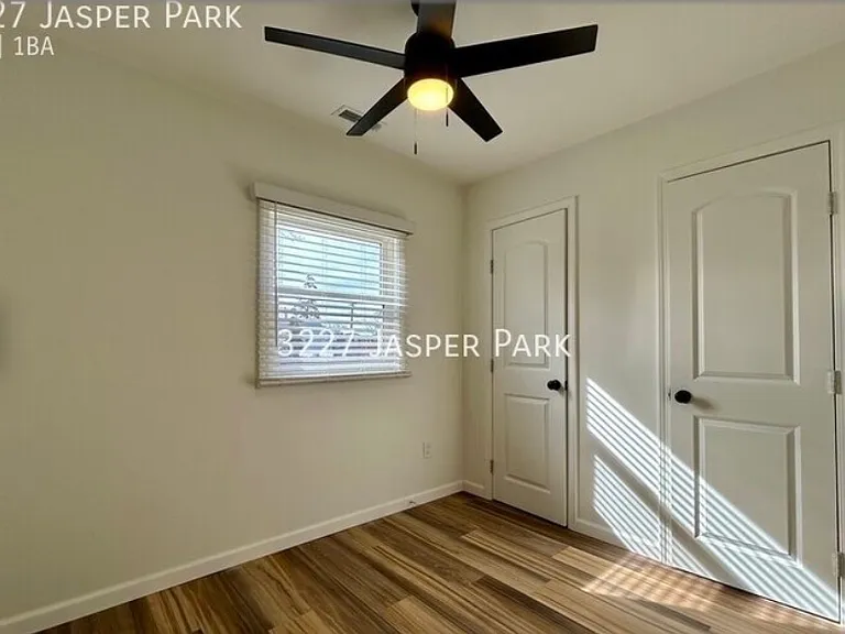 3227 Jasper Park — Photo 9