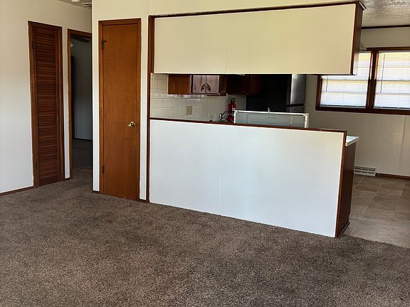 5th image of 2167 E Cherry St #1