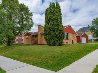 402 S Broadway Ave, Gilbert, MN 55741