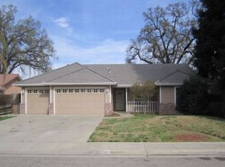 320 S Summit Dr, Visalia, CA