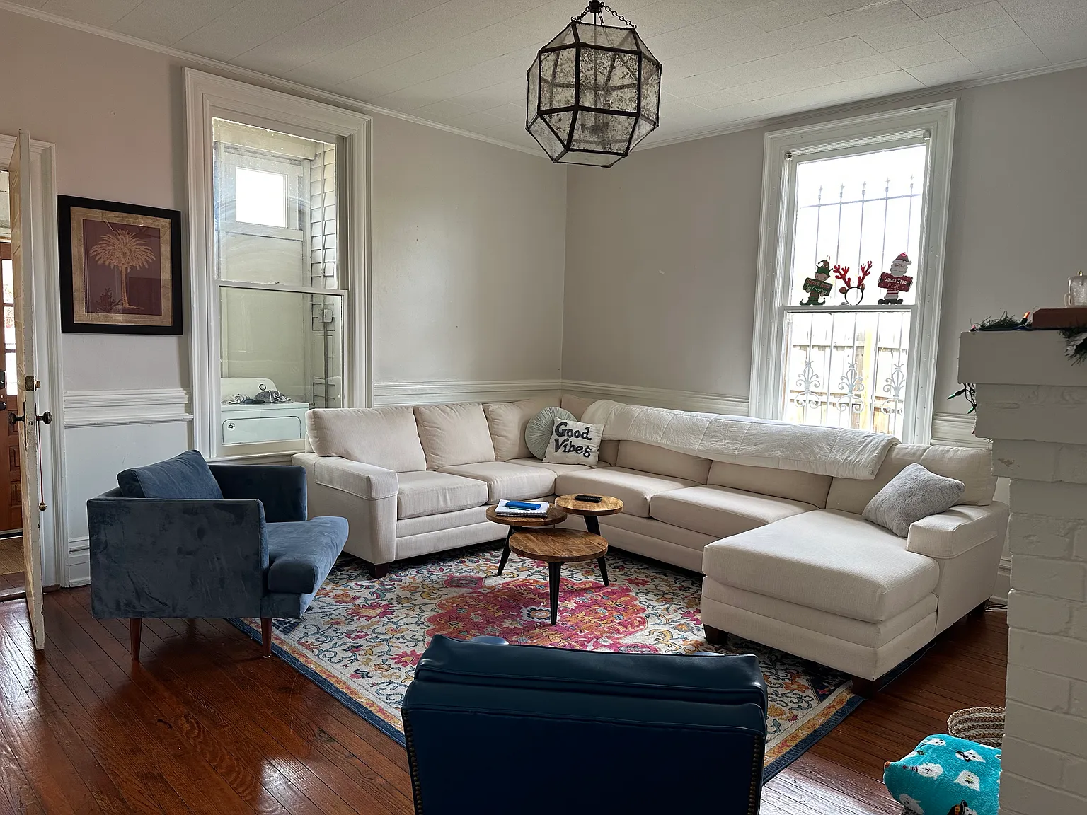 5 bed, 2.5 bath, 2907 sqft, $4,500 — Photo 2