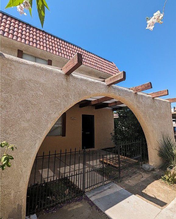1st image of 1609 Cordoba Ln #C