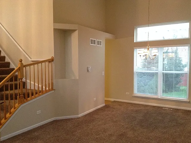 16458 Coventry Ln — Photo 7