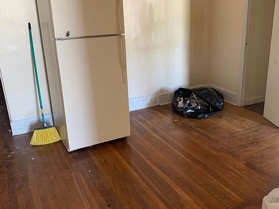 3rd image of 347 S Broadway APT 1