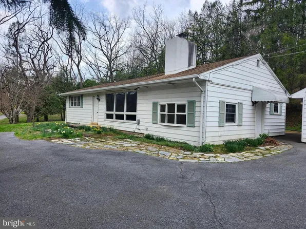 444 N Heidelberg Rd, Robesonia, PA 19551