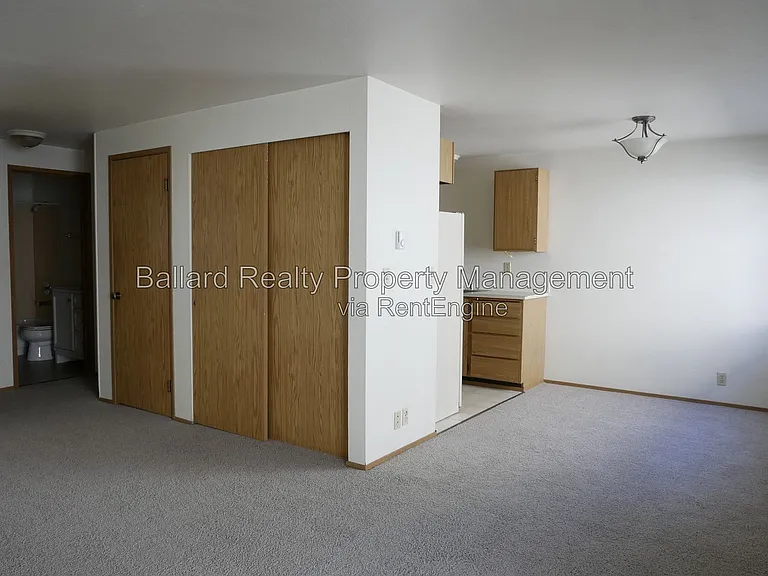 3232 21st Ave W #102 — Photo 6