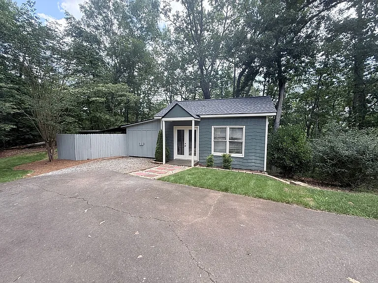 847 Orchard Rd — Photo 2