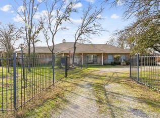 6437 Silver Creek Azle Rd, Azle, TX 76020