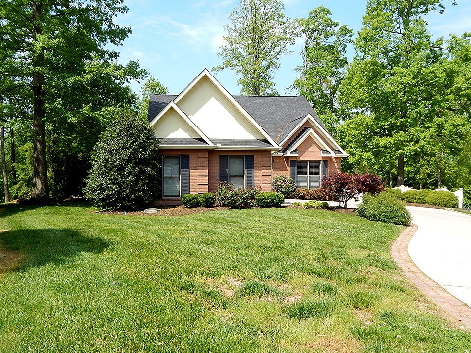 1st image of 291 Valley View Dr
