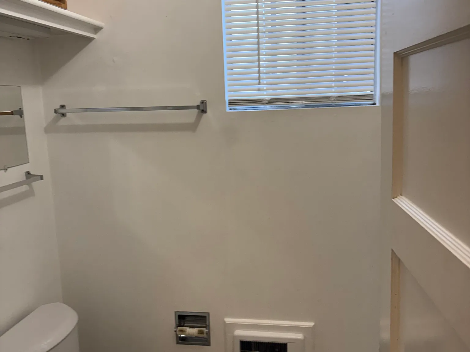 Studio, 378 sqft, $930 — Photo 1