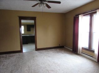 203 W West St, Georgetown, IL 61846