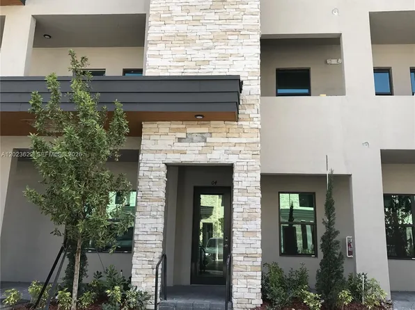 7805 NW 104th Ave, Doral, FL