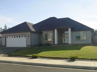 108 Sanger Ln, Cave Junction, OR 97523