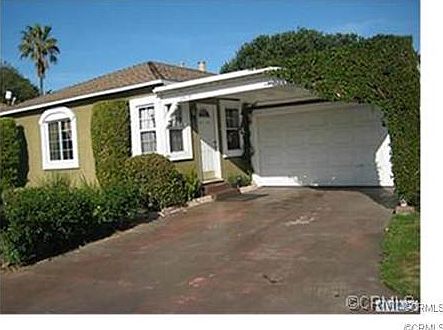2nd image of 2412 Roswell Ave