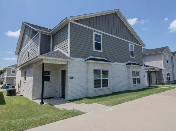 803 S Rupple Rd, Fayetteville, AR