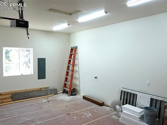 4th image of 748 Pinewood Rd