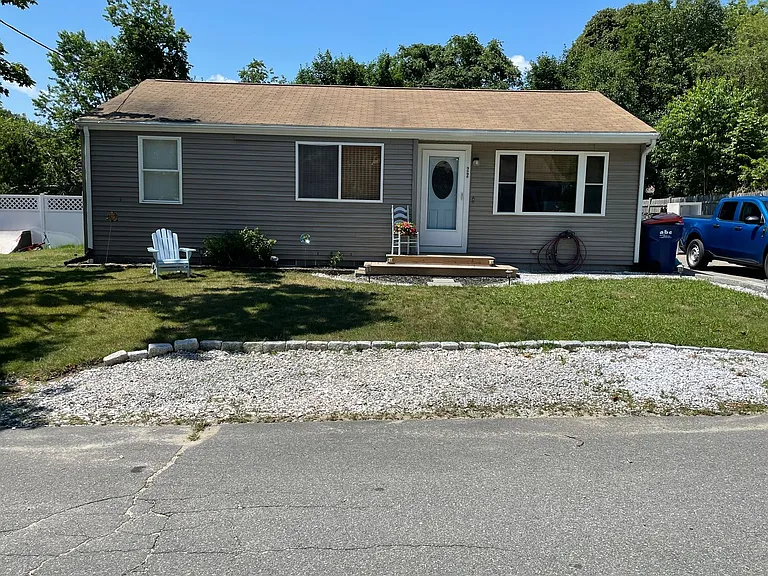 22 Mason Street Ext — Photo 1