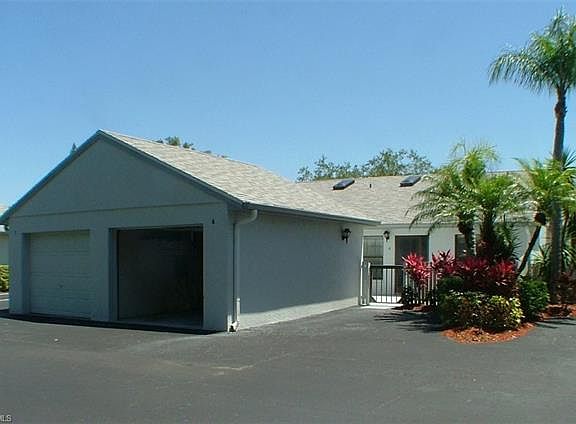3rd image of 9611 Green Cypress Ln APT 4