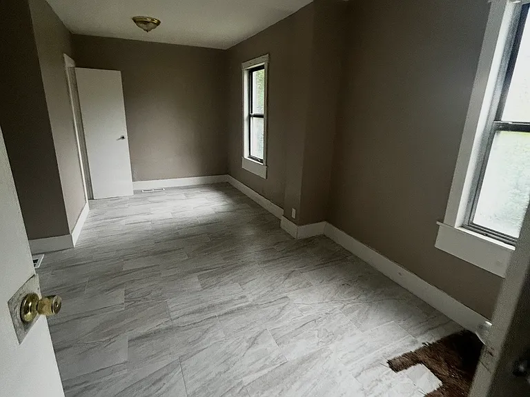 2519 Crescent Ave — Photo 5
