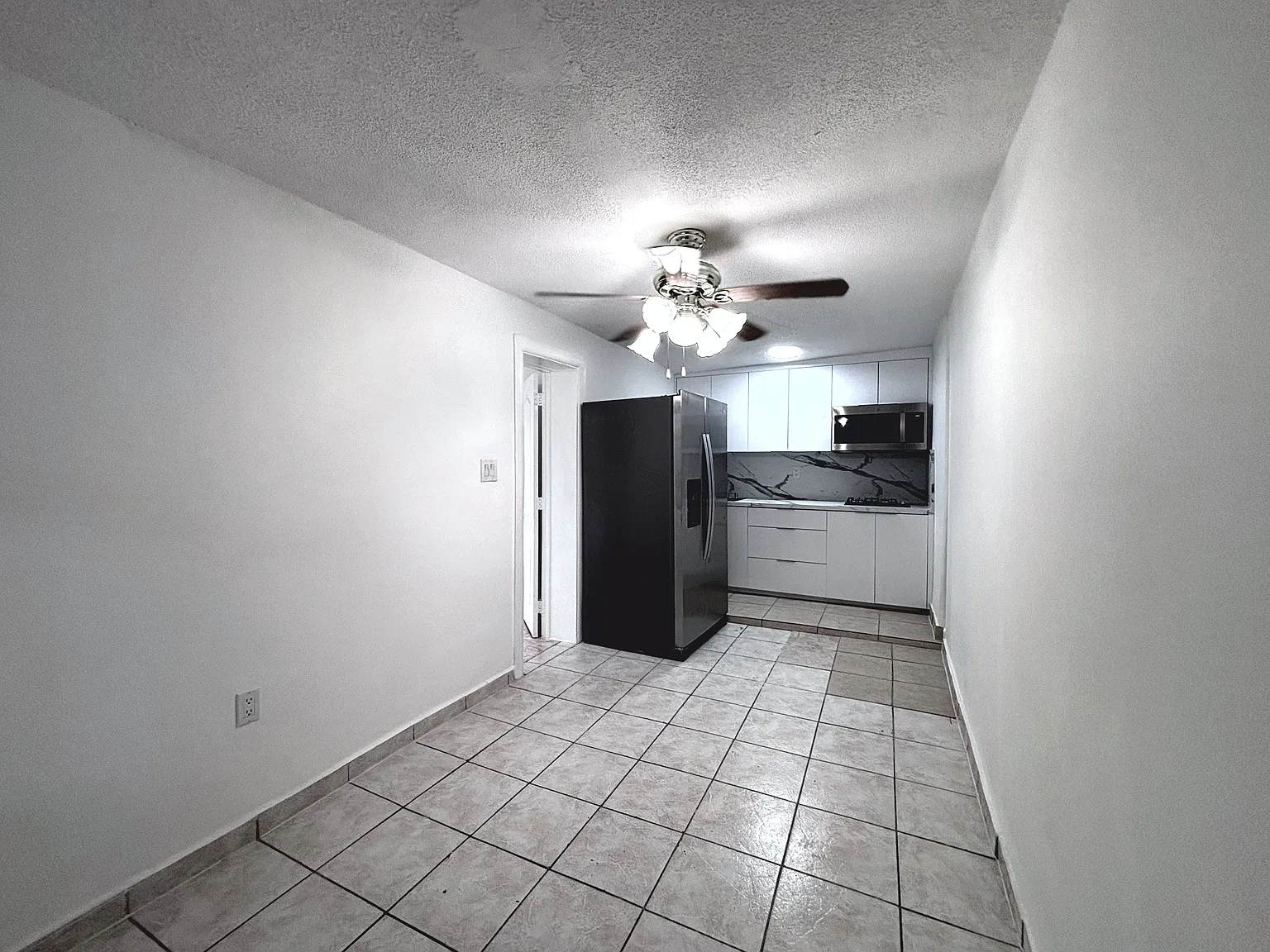 1 bed, 600 sqft, $1,800 — Photo 3