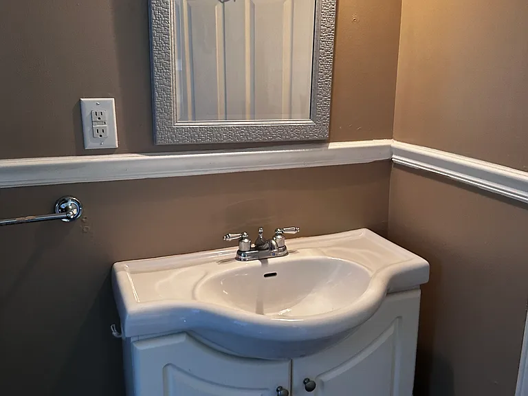 650 Innes St NE — Photo 25