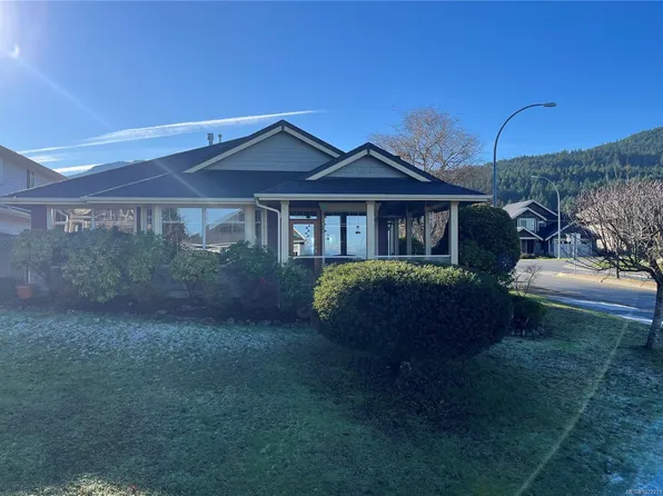 602 Steele Pl, Ladysmith, BC V9G 2C5
