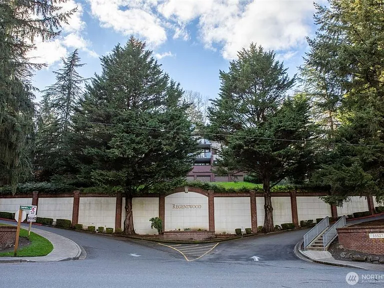 15917 Waynita Way NE #E301 — Photo 2