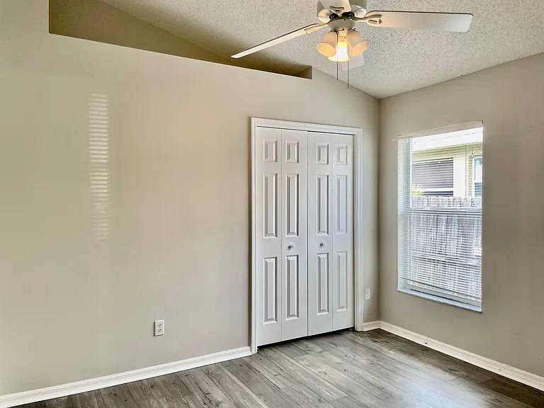 10727 Cherry Oak Cir — Photo 15