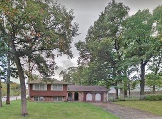 101 Sunrise Dr, Shorewood, IL 60404