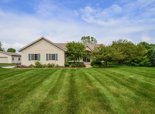 10318 Spring Valley Dr SE, Alto, MI 49302